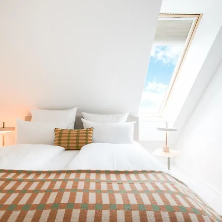 公寓 Luew Boarding House 